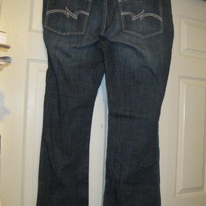 Wrangler Boot Cut Jeans.  17/18 -- 32" Inseam -- New w Tag
